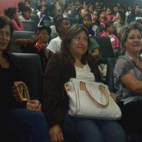 Cinema e pipoca: alunos da rede municipal comemoram semana das crianças