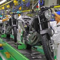 Venda de carros em crise ajuda o setor de motocicletas