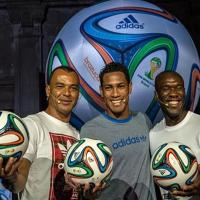 Bola oficial da Copa do Mundo 2014 é lançada no Rio de Janeiro