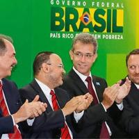 Dilma dá posse a quatro novos ministros
